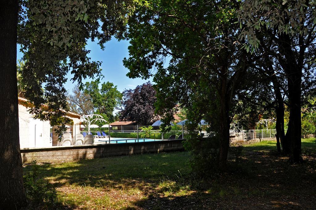 Sole E Mare Aparthotel Santa-Maria-Poggio  Bagian luar foto