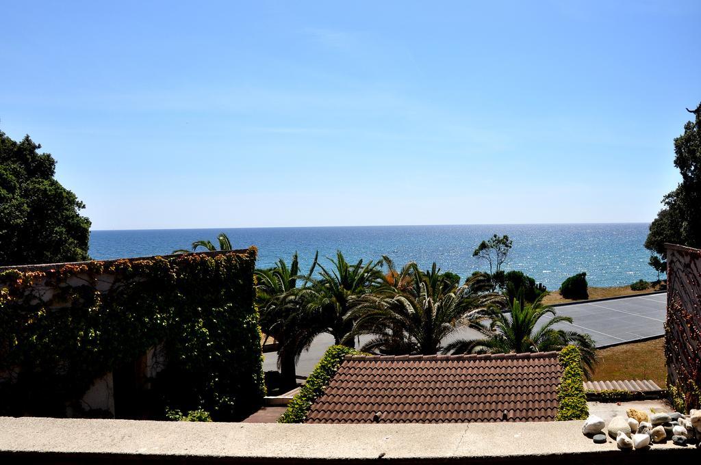 Sole E Mare Aparthotel Santa-Maria-Poggio  Bagian luar foto