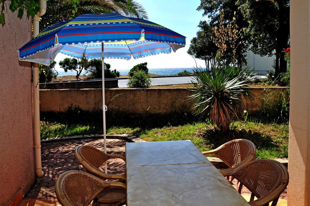 Sole E Mare Aparthotel Santa-Maria-Poggio  Ruang foto