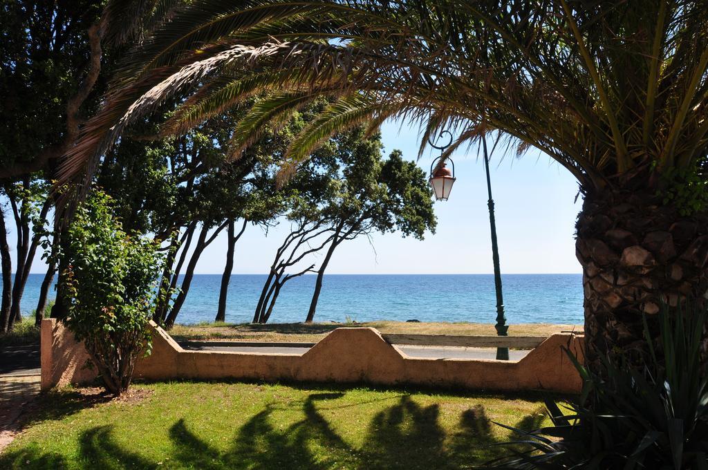 Sole E Mare Aparthotel Santa-Maria-Poggio  Bagian luar foto