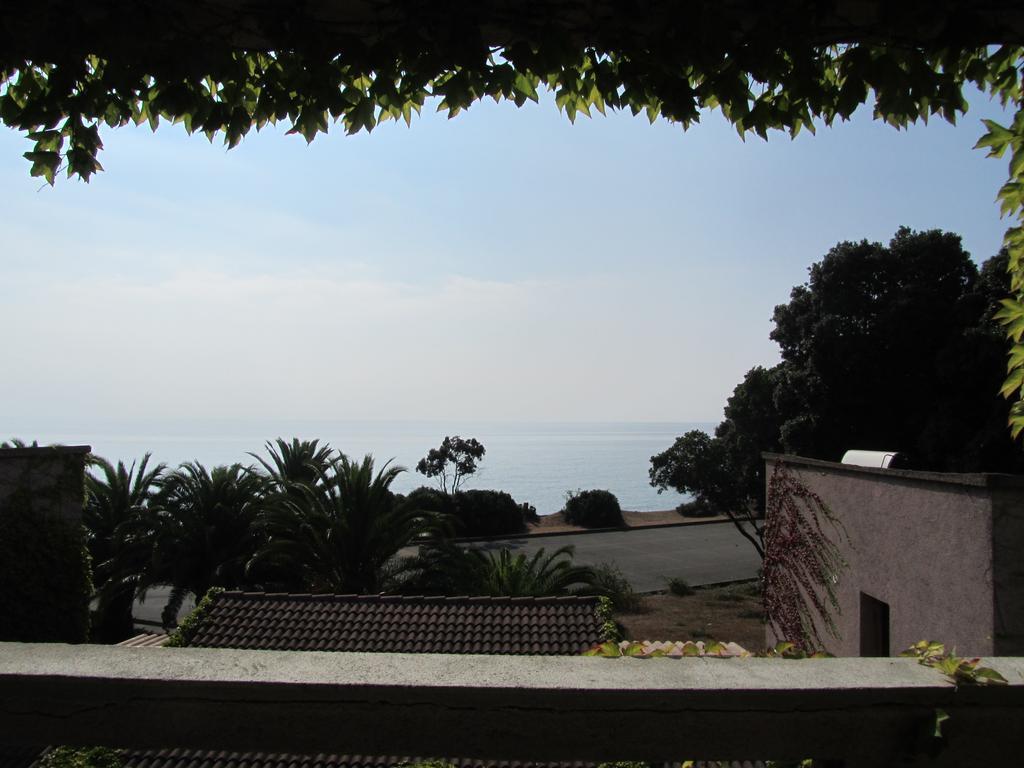 Sole E Mare Aparthotel Santa-Maria-Poggio  Ruang foto